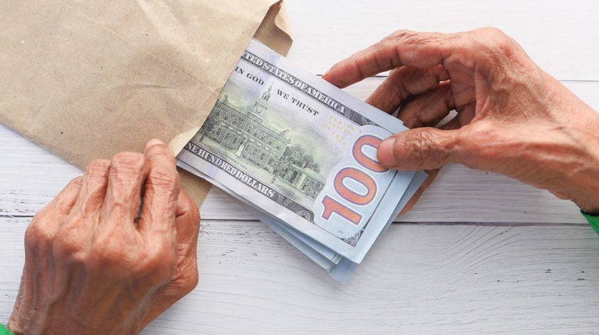 Secret Service Agents Recover Almost $1M for 71-Year-Old Retiree